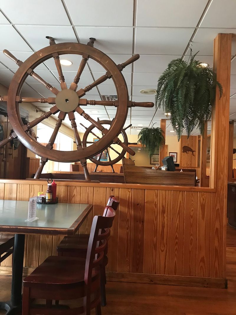 An Old-School, Local Feel in the Heart of Tourist Country An Old-School, Local Feel in the Heart of Tourist Country