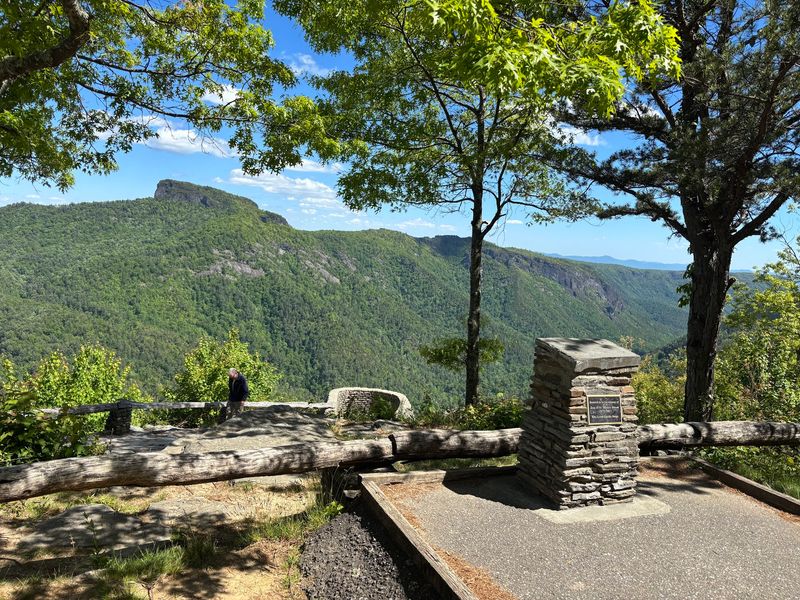 An Overlook Built for Everyone An Overlook Built for Everyone
