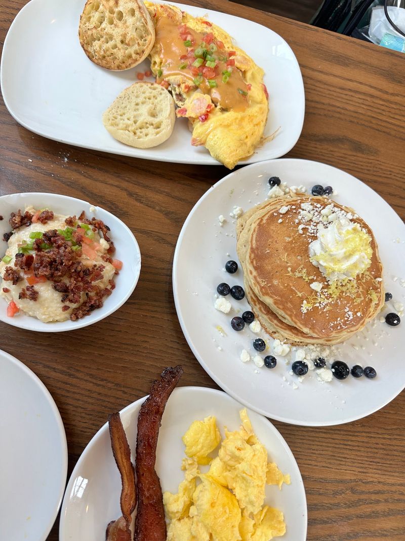 Another Broken Egg Cafe, New Orleans, Louisiana Another Broken Egg Cafe, New Orleans, Louisiana