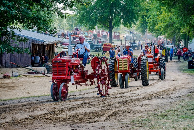 Antique Tractors That Still Run and Drive Antique Tractors That Still Run and Drive