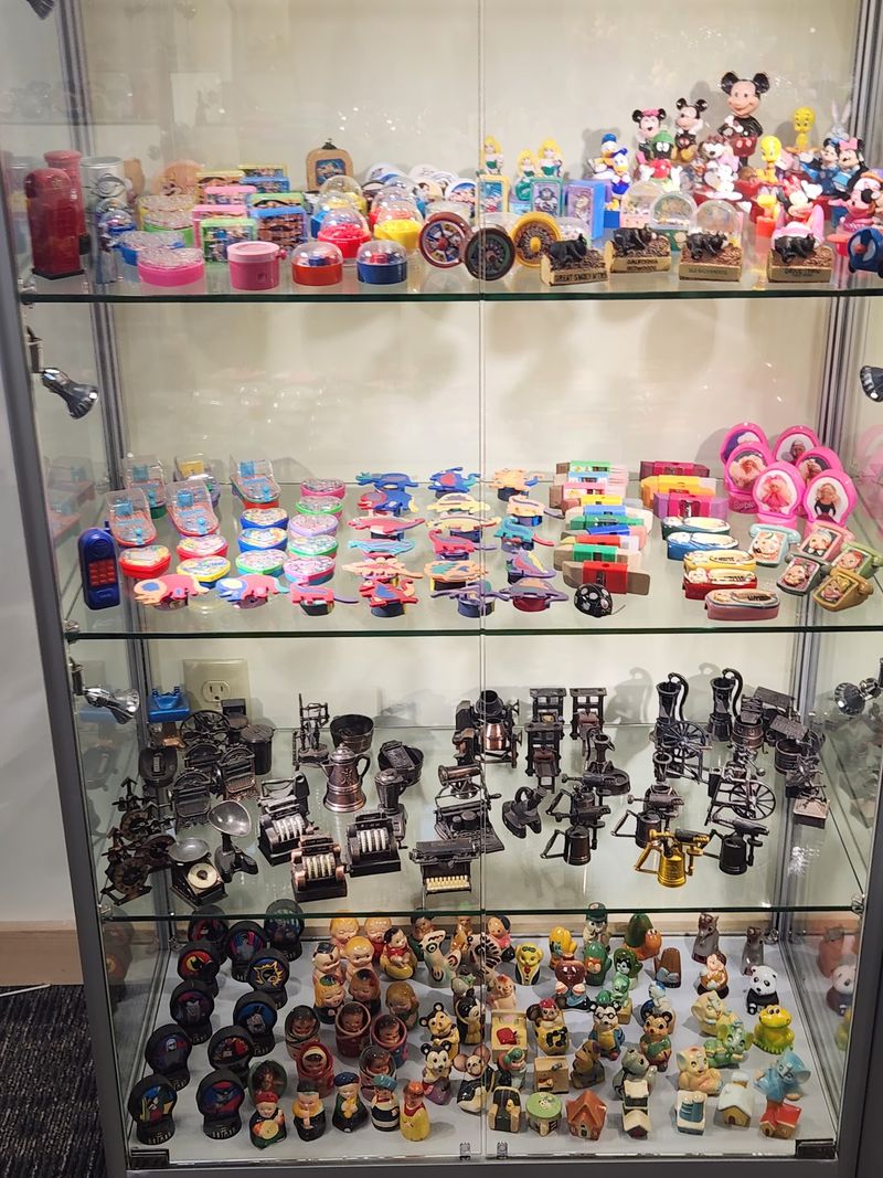 Antiques and Novelties Side by Side Antiques and Novelties Side by Side