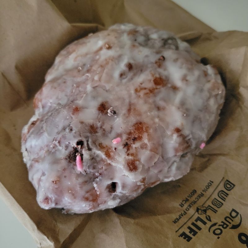 Apple Fritters That Hold Their Own on a Stacked Menu Apple Fritters That Hold Their Own on a Stacked Menu