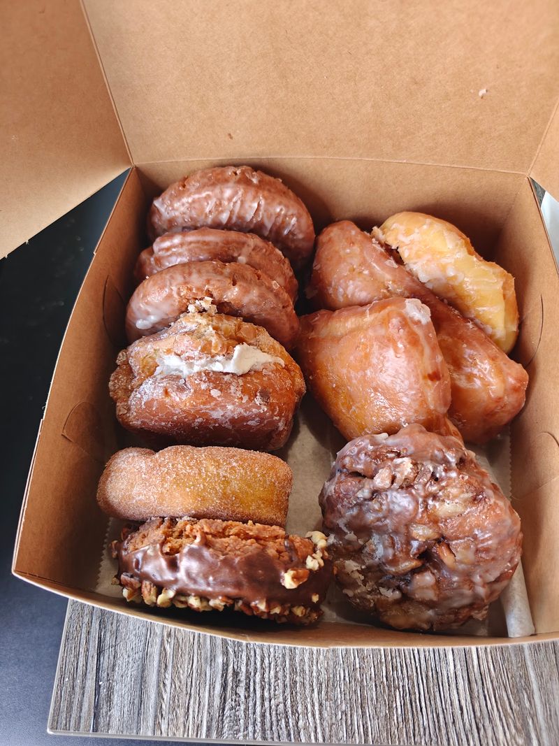 Apple Fritters Worth the Detour Apple Fritters Worth the Detour