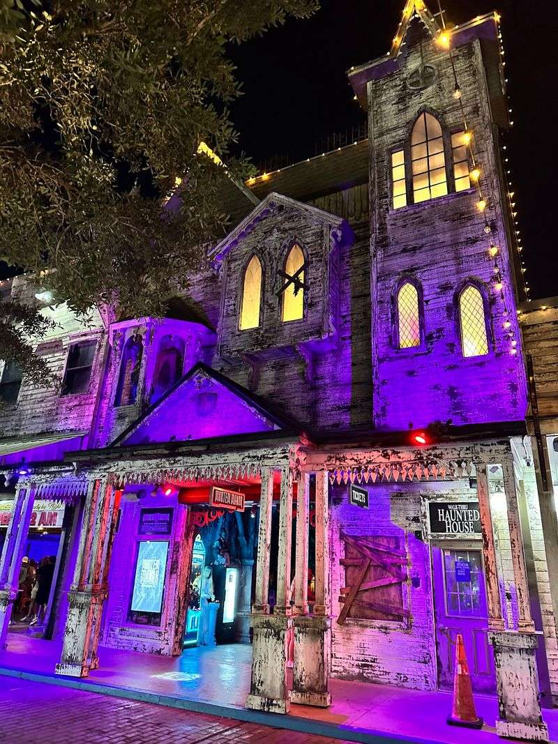 Arcades, Seasonal Thrills, and a Haunted House