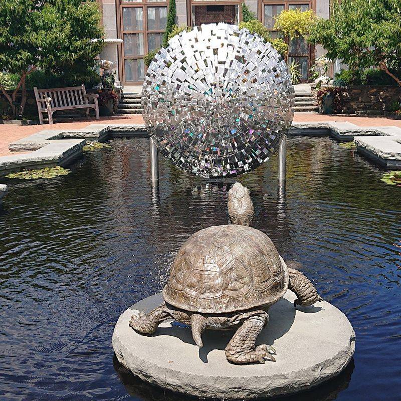 Art, Sculpture, and a Standout Gift Shop