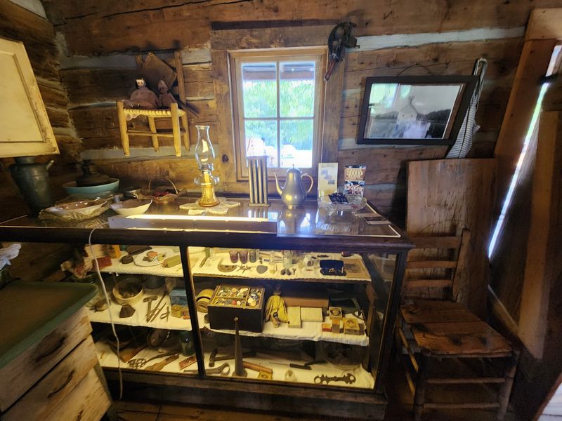 Artifacts That Fill Every Building Artifacts That Fill Every Building