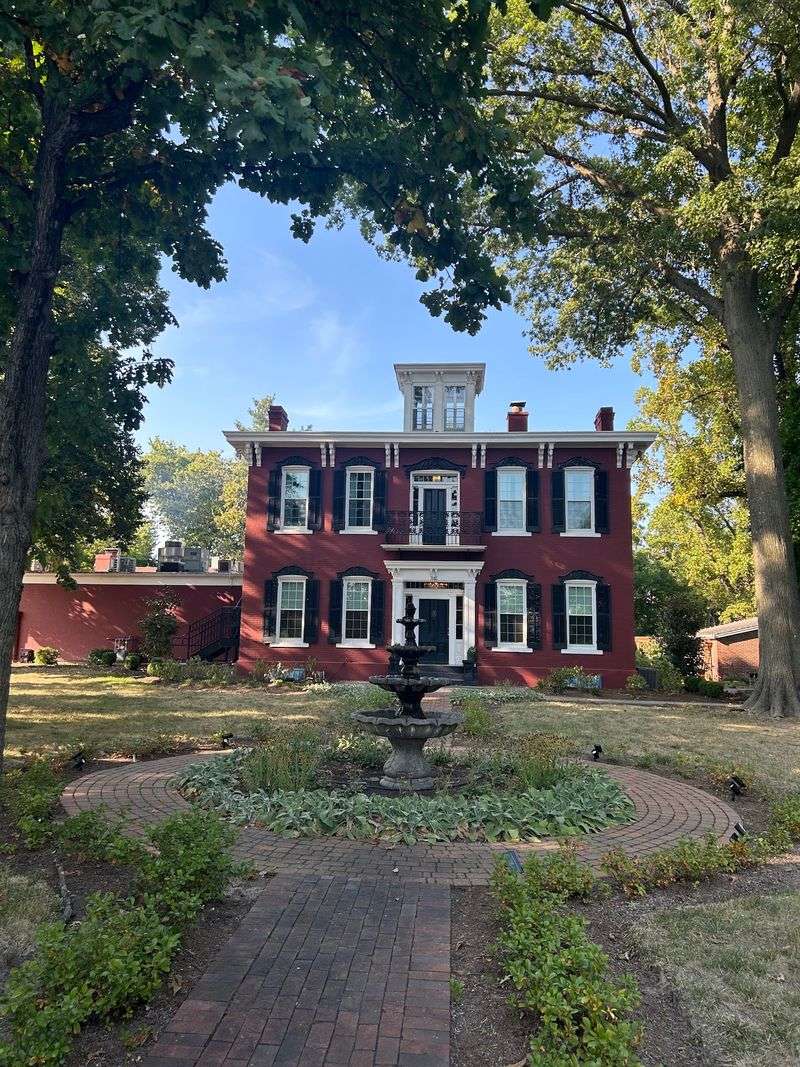 August The Mansion, O'Fallon, IL August The Mansion, O'Fallon, IL