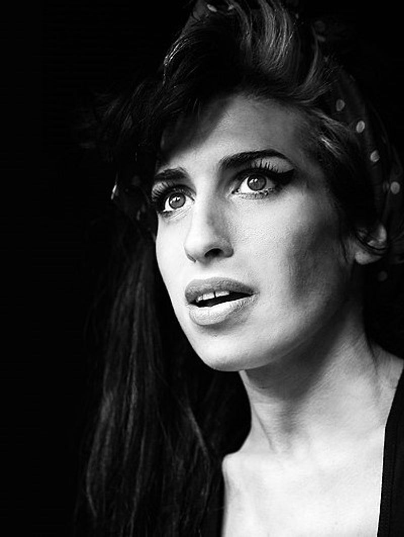 'Back to Black' - Amy Winehouse 'Back to Black' - Amy Winehouse