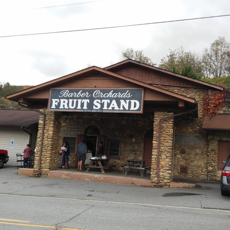 Barber Orchards Fruit Stand, North Carolina, Waynesville Barber Orchards Fruit Stand, North Carolina, Waynesville