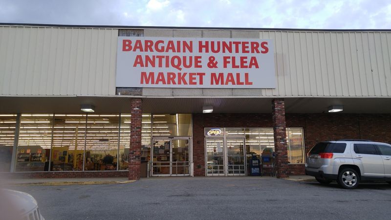Bargain Hunters Antique & Flea Market Mall, Knoxville, TN