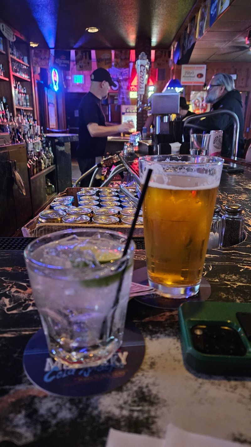 Bartenders Who Feel Like Old Denver Bartenders Who Feel Like Old Denver
