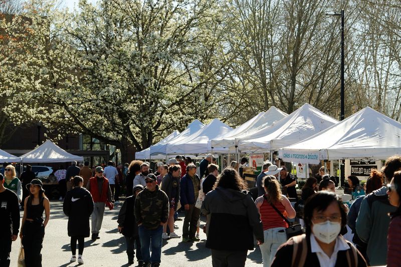 Beaverton Farmers Market, Beaverton, OR Beaverton Farmers Market, Beaverton, OR