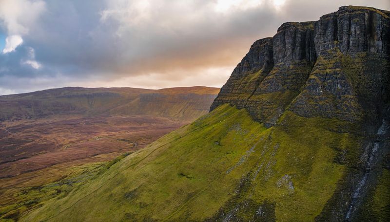 Benbulben, County Sligo, Ireland Benbulben, County Sligo, Ireland