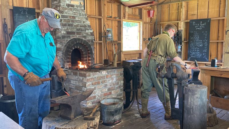 Blacksmiths, Yarn Makers, and Living History in Action Blacksmiths, Yarn Makers, and Living History in Action