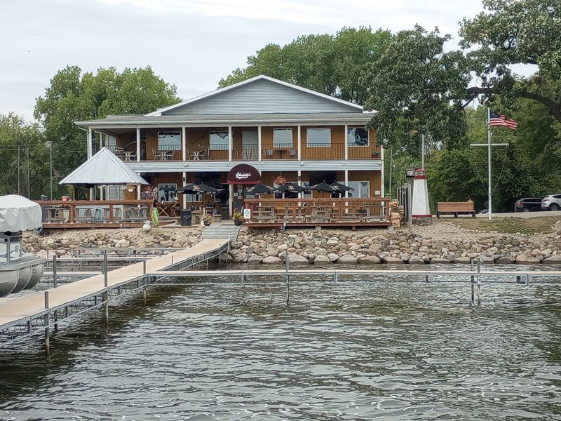 Boat Slips and Dock-Up Dining Boat Slips and Dock-Up Dining
