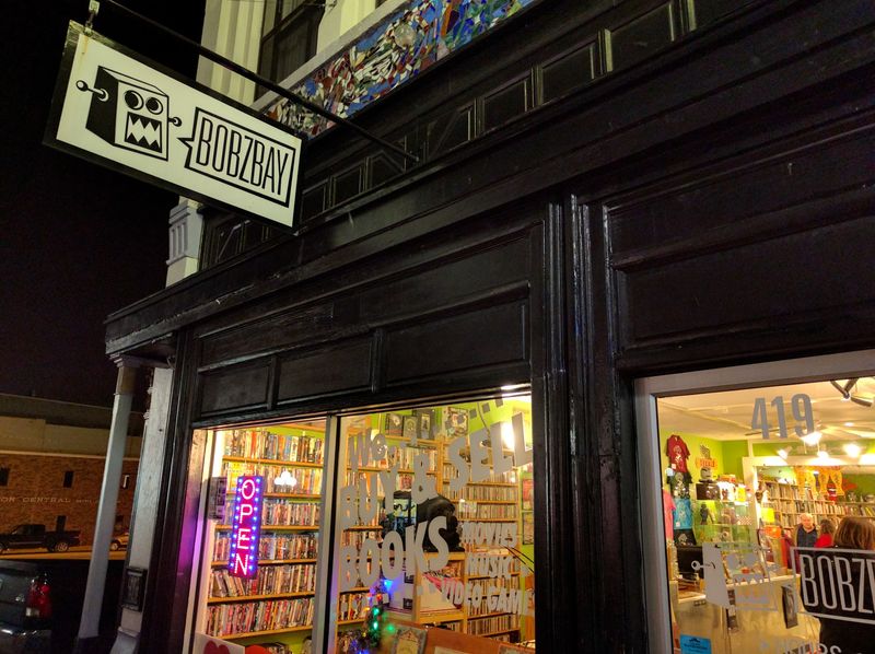 Bobzbay Books, Bloomington, IL
