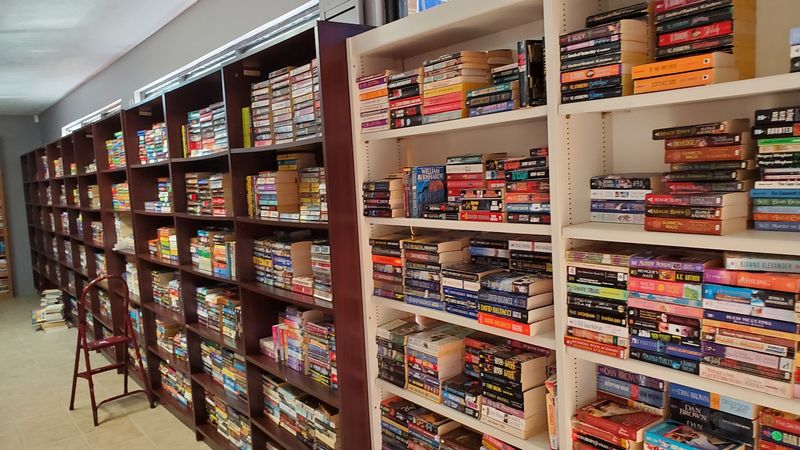 Bookman's Den, Jackson, TN Bookman's Den, Jackson, TN