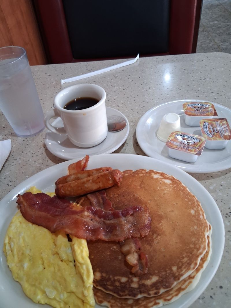 Breakfast All Day Long, No Apologies Breakfast All Day Long, No Apologies