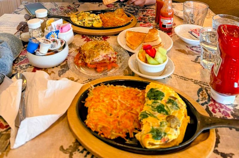 Breakfast Club, Farmington Hills, Michigan Breakfast Club, Farmington Hills, Michigan