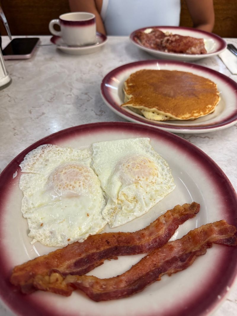 Breakfast That Anchors the Menu Breakfast That Anchors the Menu