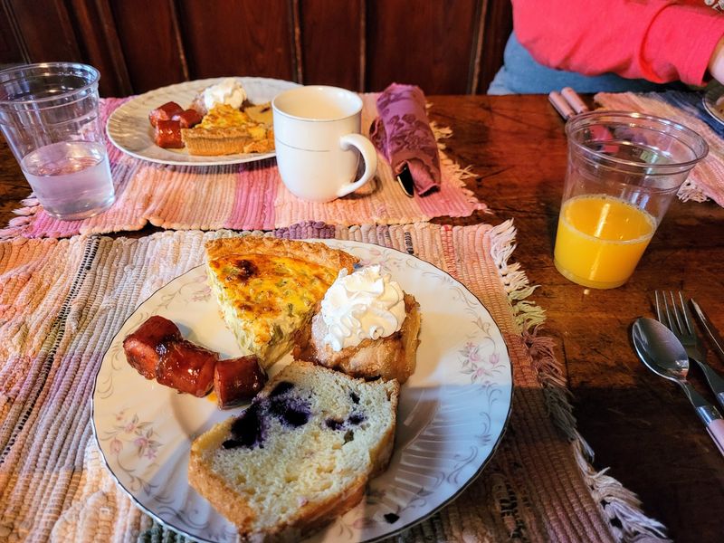 Breakfast as Part of the Whole Experience Breakfast as Part of the Whole Experience