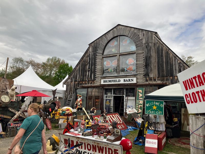 Brimfield Antique Flea Market, Brimfield, MA Brimfield Antique Flea Market, Brimfield, MA