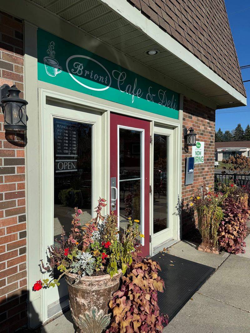 Brioni Cafe & Deli, Clarkston, Michigan Brioni Cafe & Deli, Clarkston, Michigan