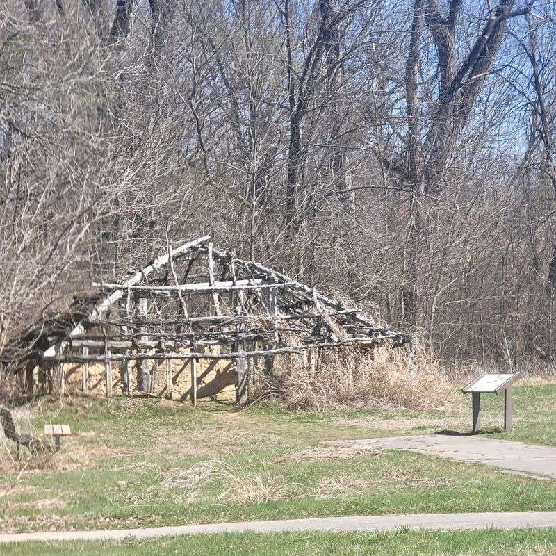 Brown Mound and the Temple District