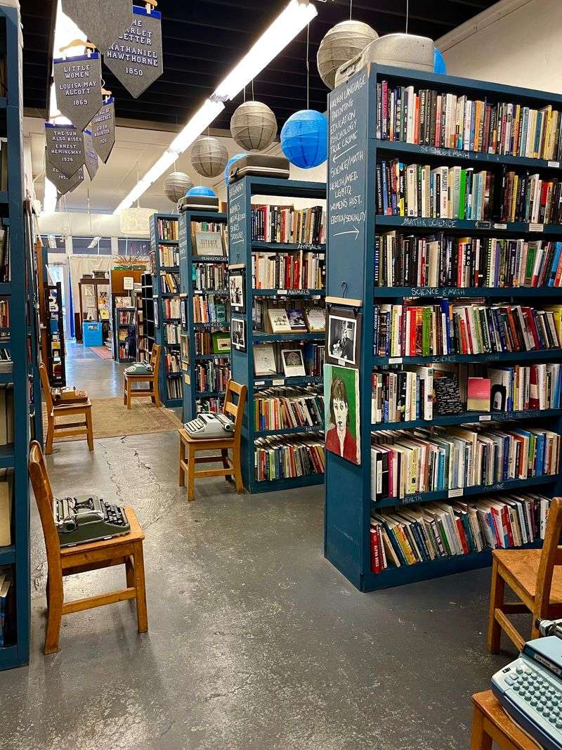 Burke's Book Store, Memphis, TN Burke's Book Store, Memphis, TN