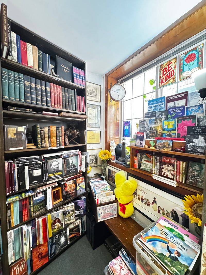 CDs, Music Shelves, And Extra Media Surprises CDs, Music Shelves, And Extra Media Surprises