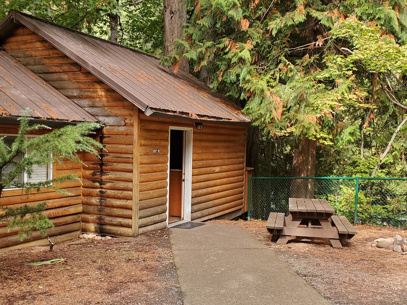 Cabins and Apartments for Bigger Crews Cabins and Apartments for Bigger Crews