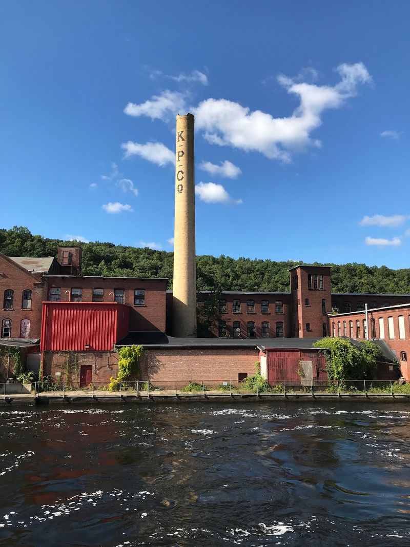 Canal Views With an Industrial Backstory Canal Views With an Industrial Backstory