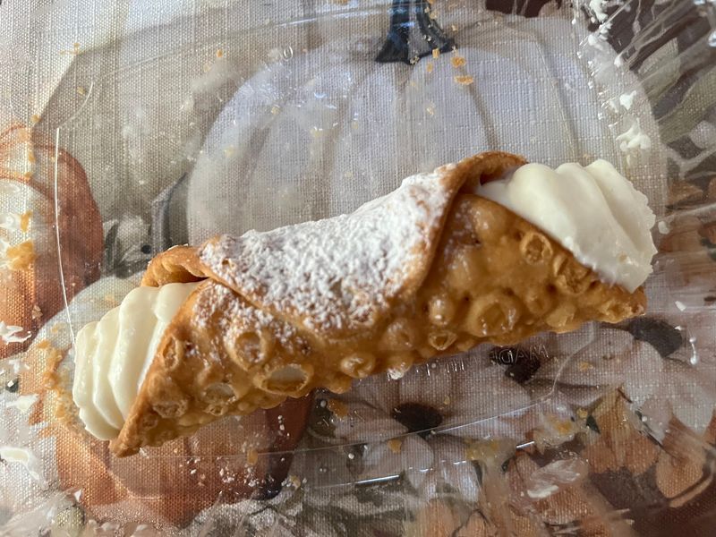 Cannoli Filled to Order