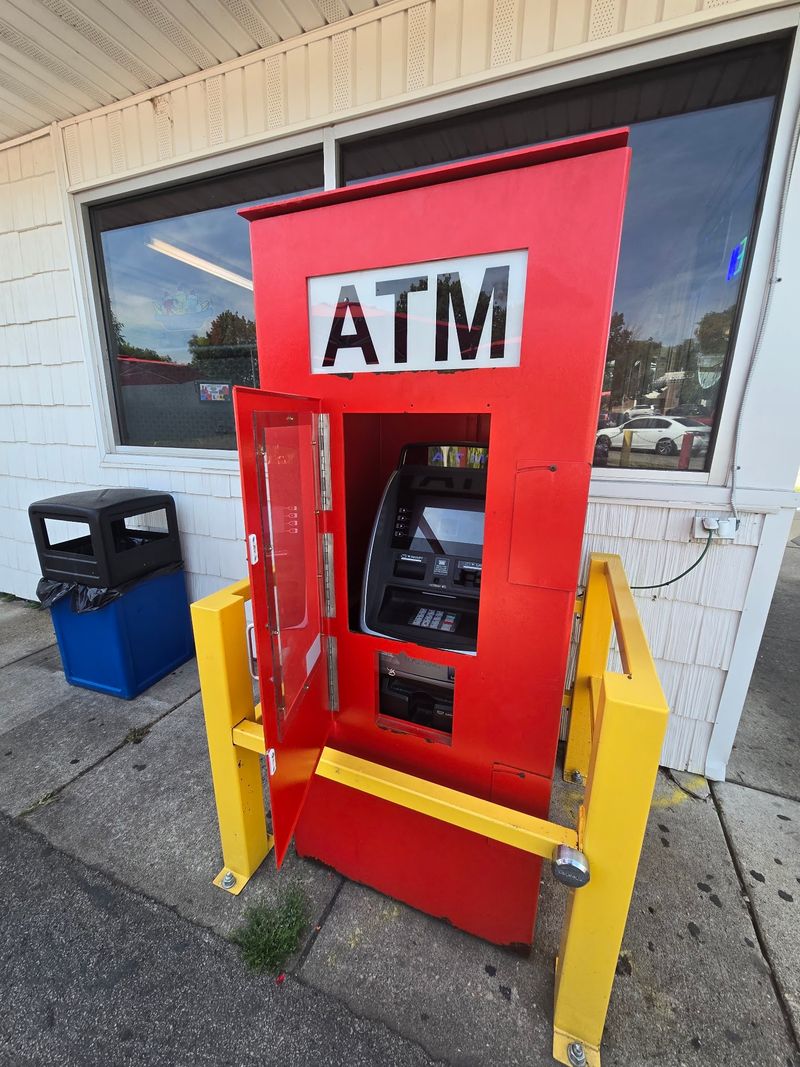 Cash Only, Lines, and What to Expect