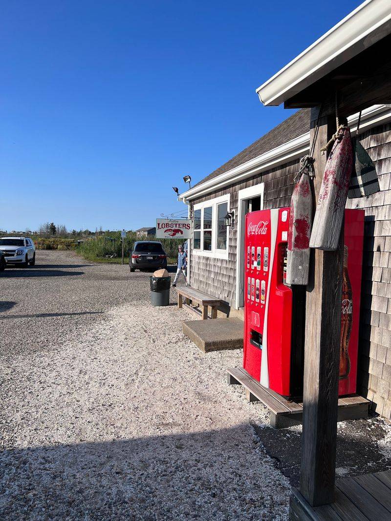Cash Only, No ATM in Sight Cash Only, No ATM in Sight