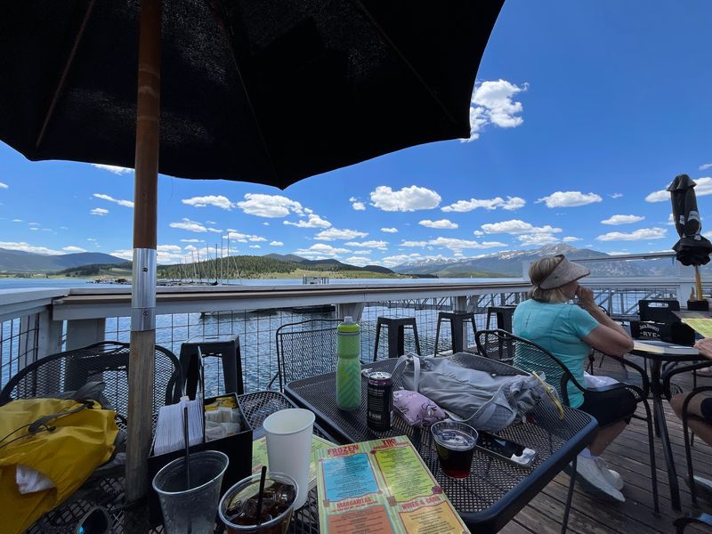 Casual Bites With a Lakeside Backdrop Casual Bites With a Lakeside Backdrop