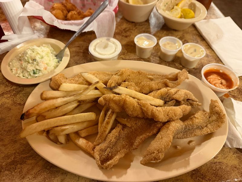 Catfish Cabin, Jackson, TN Catfish Cabin, Jackson, TN
