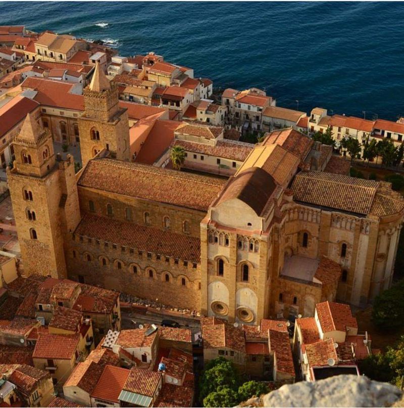 Cefalù, Sicily, Italy Cefalù, Sicily, Italy