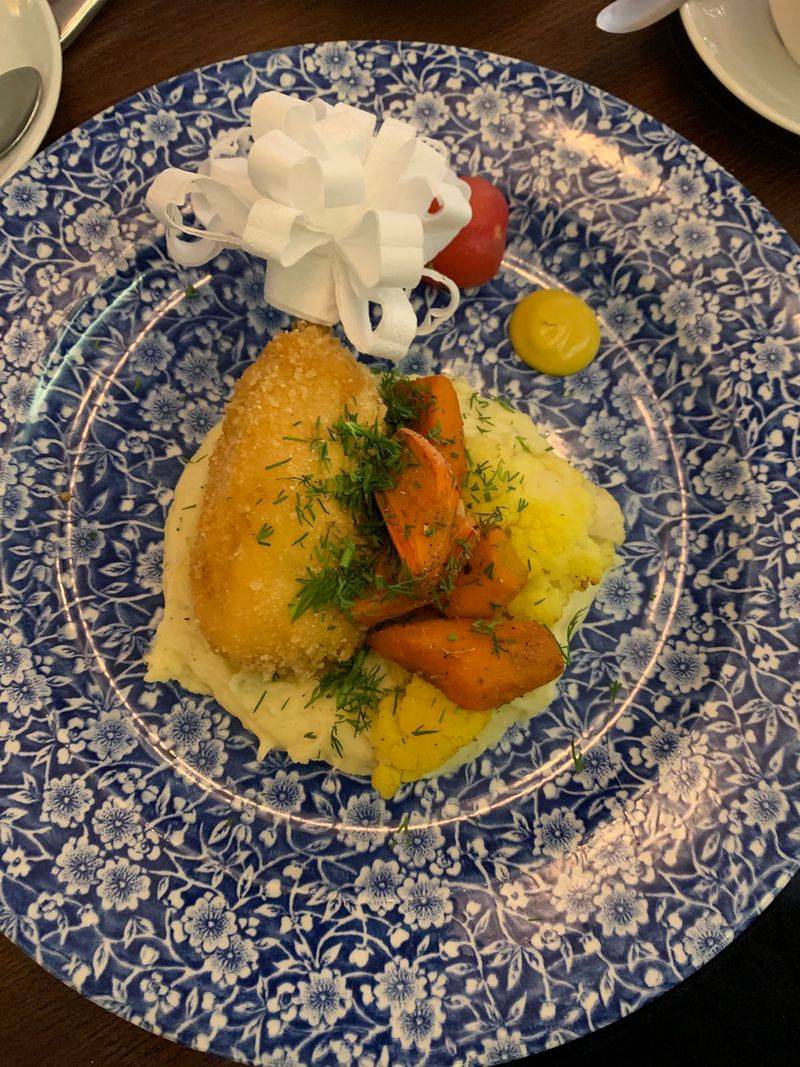 Chicken Kiev at Chicken Kyiv Restaurant, Kyiv, Ukraine Chicken Kiev at Chicken Kyiv Restaurant, Kyiv, Ukraine