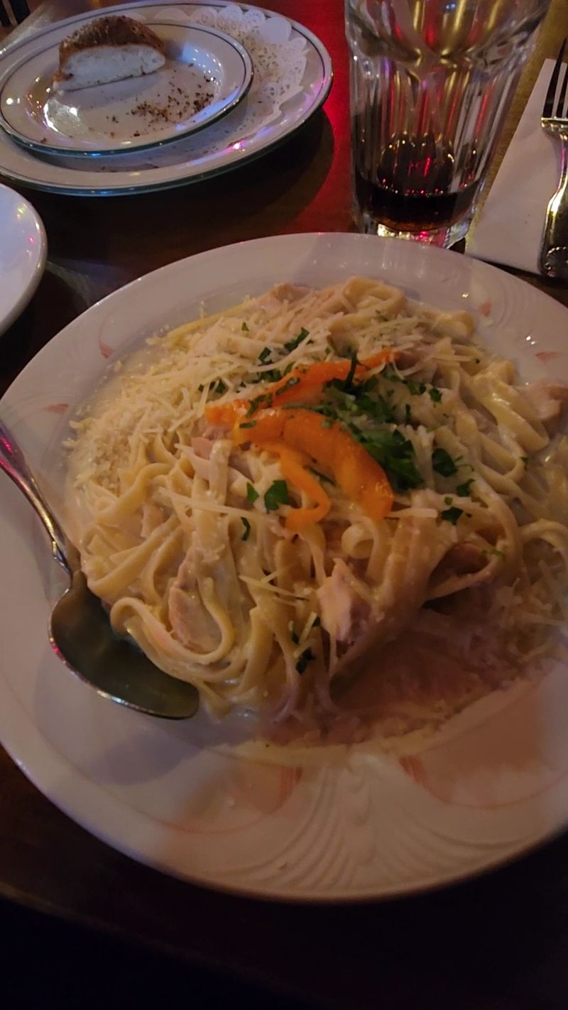 Chicken Tetrazzini Done the Right Way Chicken Tetrazzini Done the Right Way