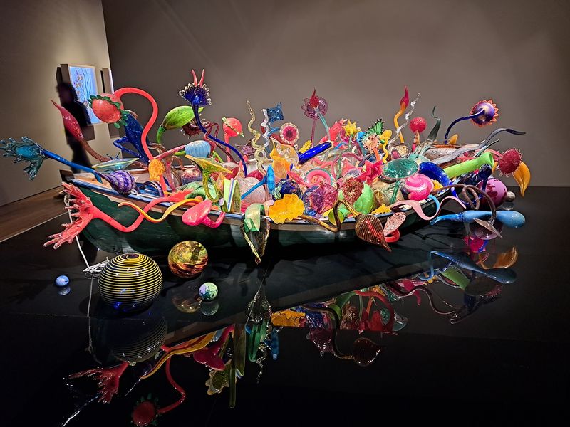 Chihuly Glass That Steals the Show