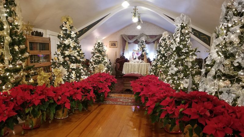 Christmas at the Mansion Is Something Else Entirely Christmas at the Mansion Is Something Else Entirely