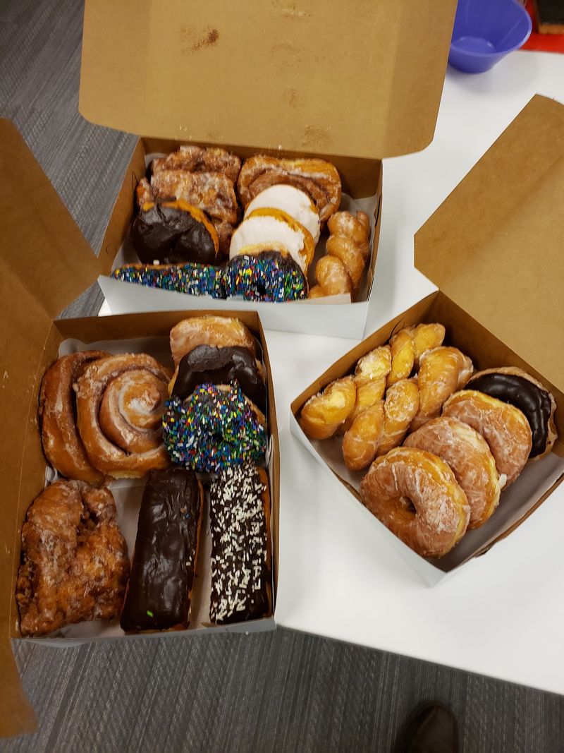 Cinnamon Rolls With a Glazed Finish That Changes Everything Cinnamon Rolls With a Glazed Finish That Changes Everything