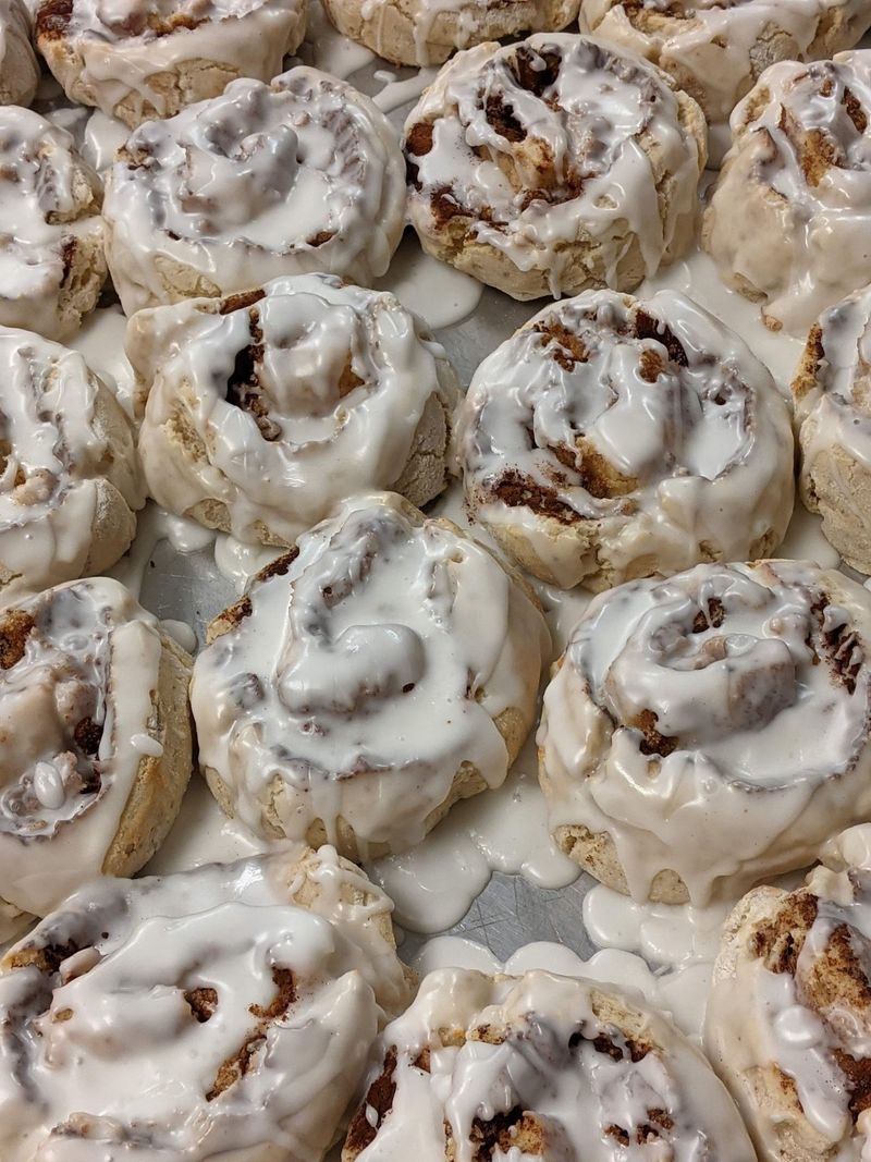 Cinnamon Rolls and Morning Comfort Cinnamon Rolls and Morning Comfort