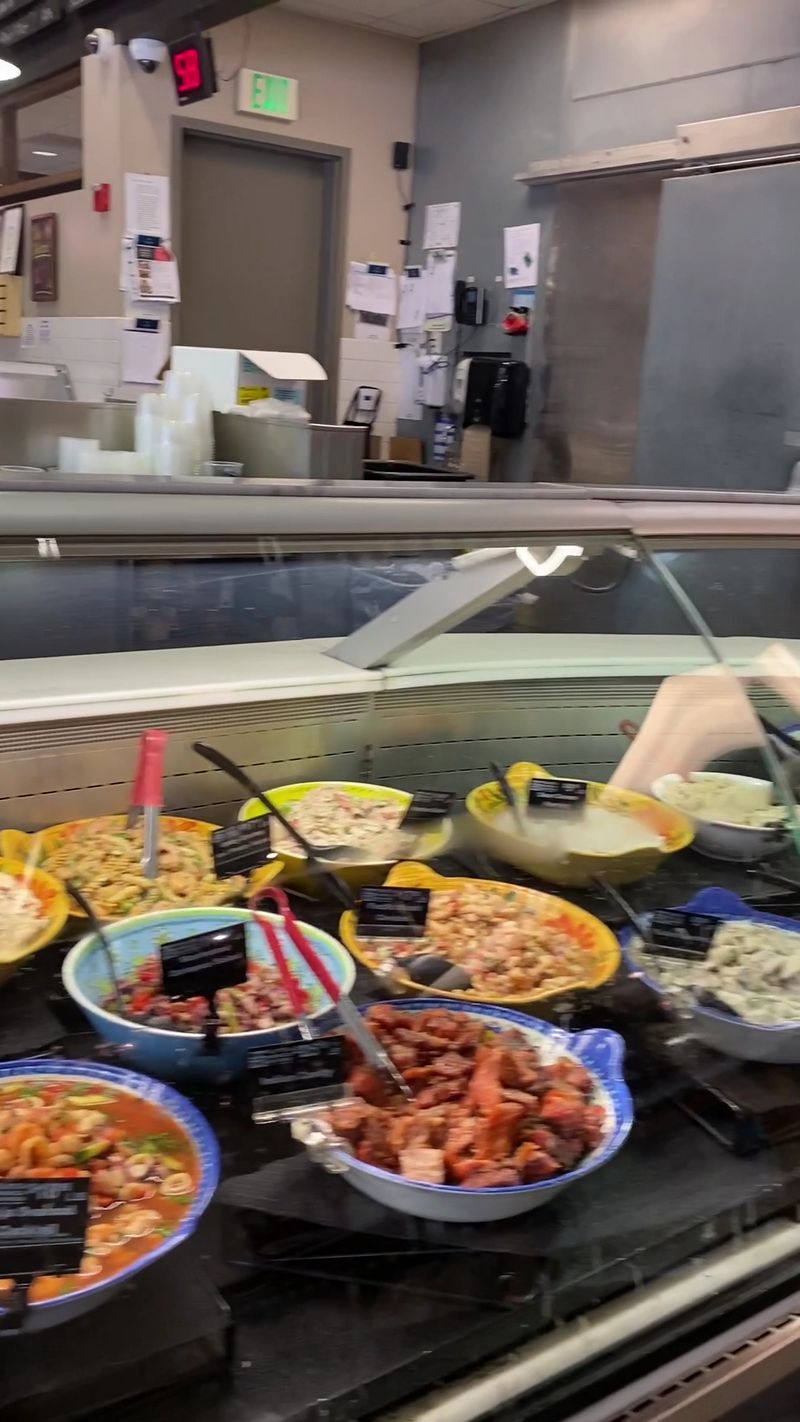 Cioppino and Chowder for the Comfort Seekers Cioppino and Chowder for the Comfort Seekers