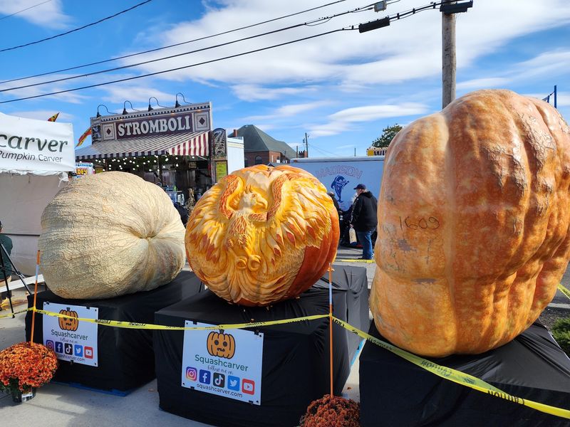 Circleville, Ohio: Circleville Pumpkin Show Circleville, Ohio: Circleville Pumpkin Show