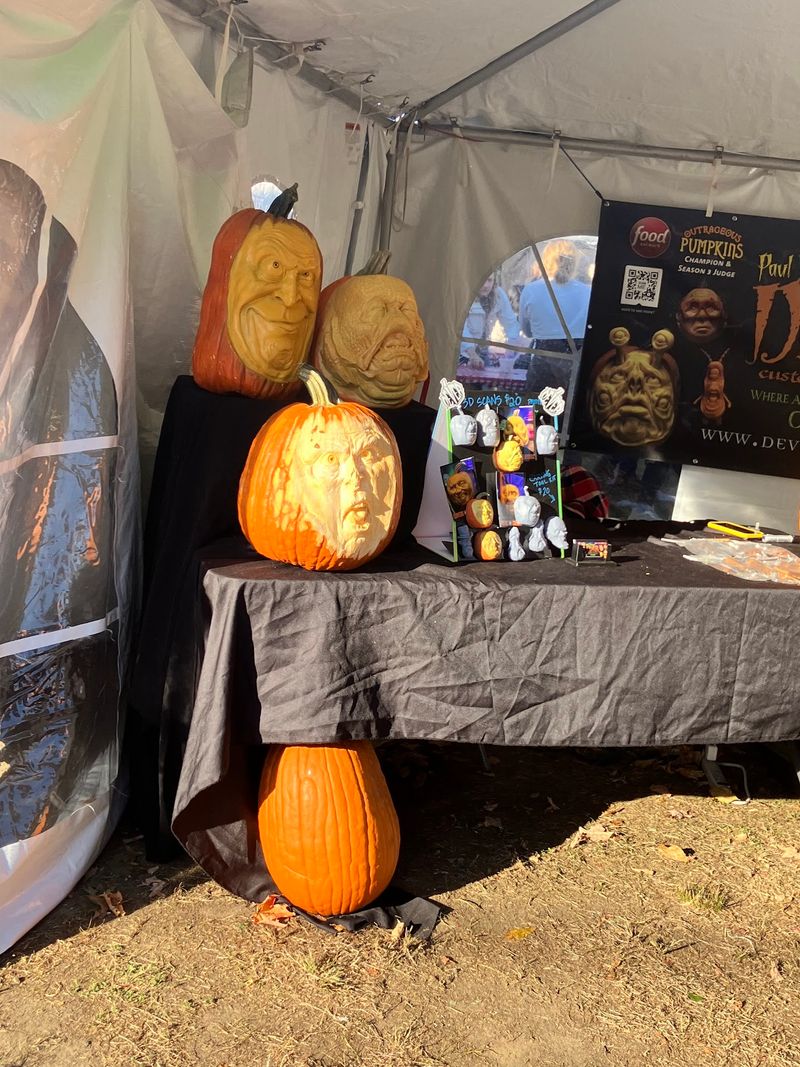 Close to 300 Vendors and Makers