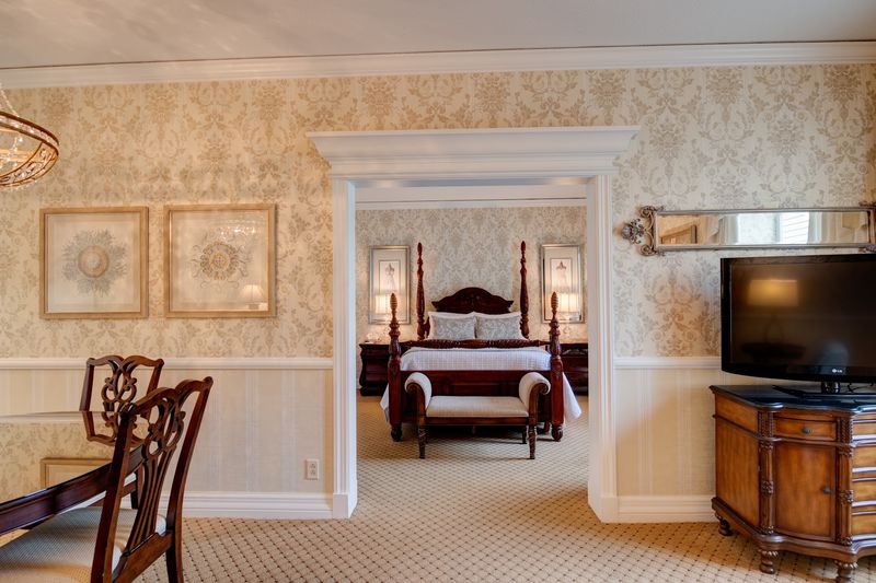 Colonial Details in the Guest Rooms Colonial Details in the Guest Rooms