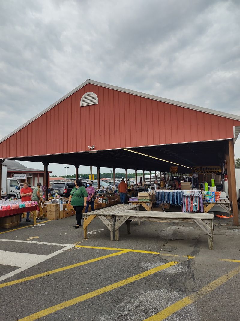 Columbus Farmers Market, Columbus, NJ Columbus Farmers Market, Columbus, NJ