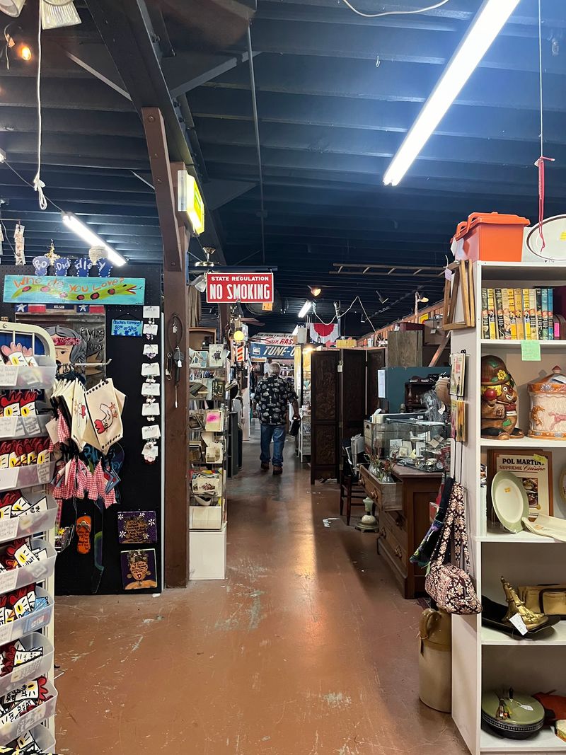Cookeville Antique Mall, Cookeville, TN
